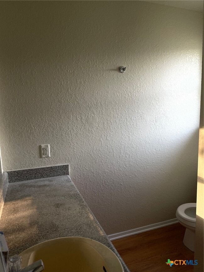 Building Photo - 2301 Timberline Dr