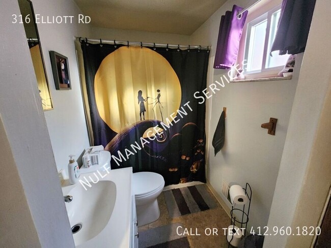 Building Photo - 316 Elliott Rd