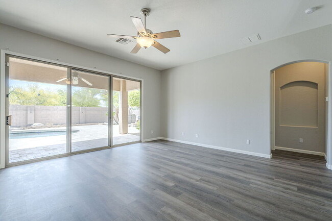 Building Photo - 2951 E Riviera Pl