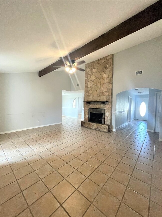 Building Photo - 131 Dennis Dr