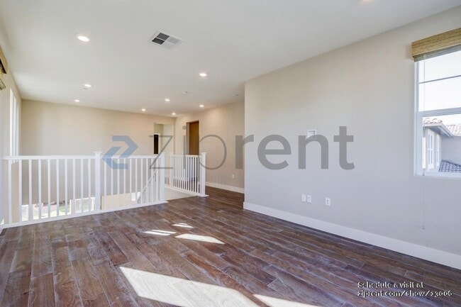 Building Photo - 2511 Artesian Ave
