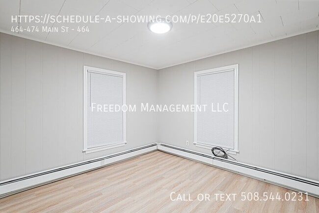 Building Photo - 464-474 Main St-464