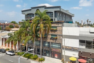 Building Photo - 930 S Robertson Blvd