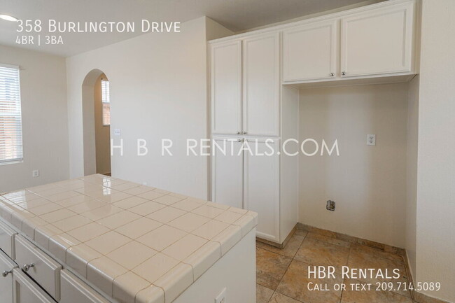 Building Photo - 358 Burlington Dr