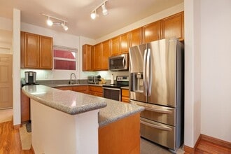 Building Photo - Furnished 2 bedroom with flex office space near Convention Center Downtown!