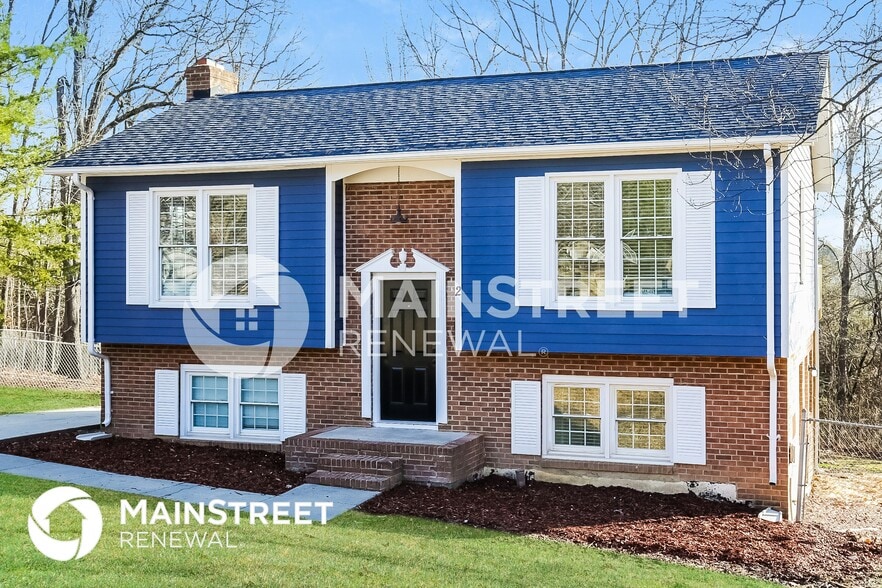 Building Photo - 2 Chaucer Ct