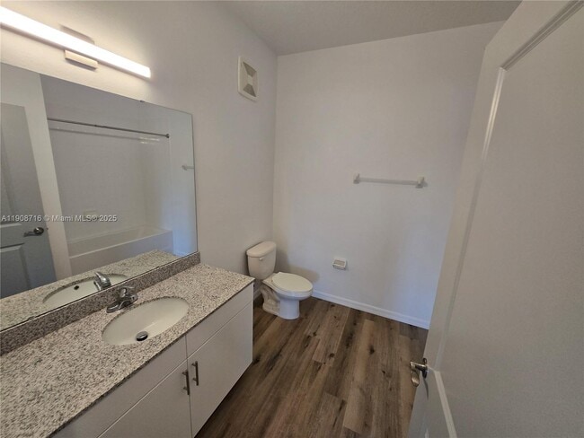 Building Photo - 1481 Hawk Trce Lp