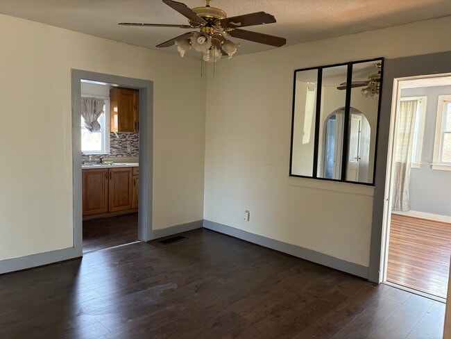 Building Photo - 152 Blacks Rd