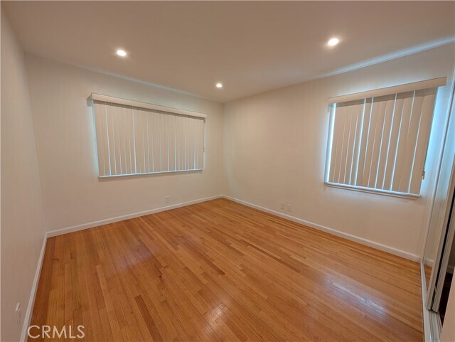 Building Photo - 1108 E Altadena Dr