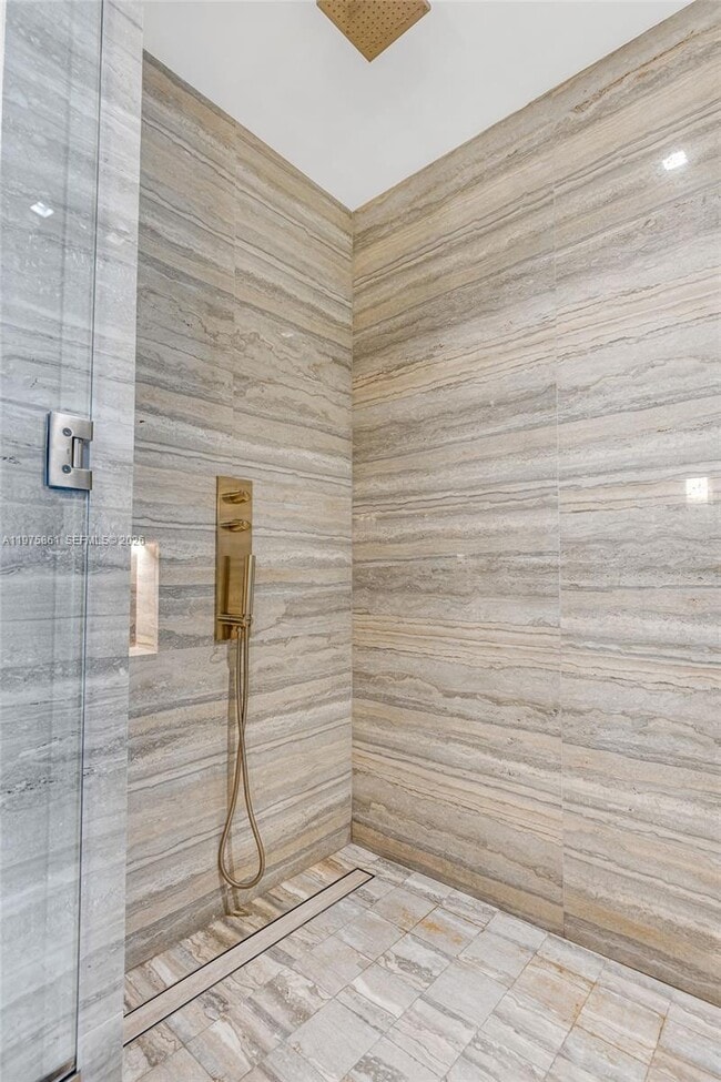 Building Photo - 18975 Collins Ave