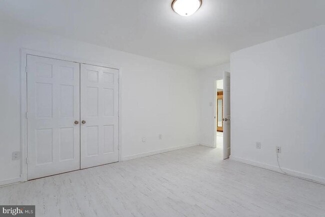 Building Photo - 4611 Charleston Terrace NW