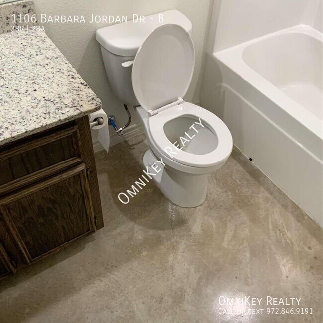 Building Photo - 1106 Barbara Jordan St