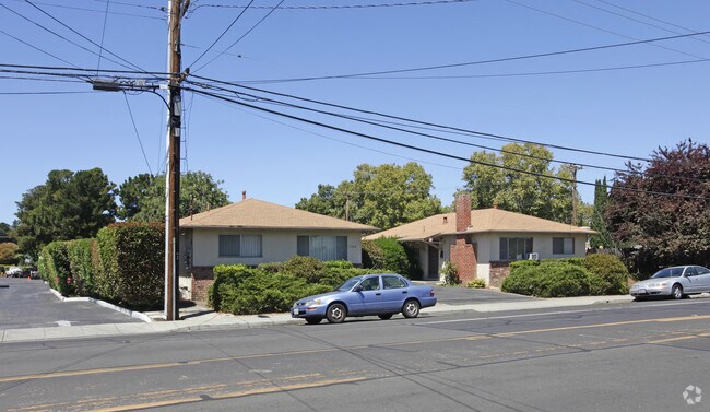 Building Photo - 1360 Pomeroy Ave