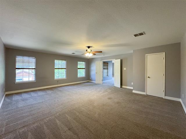 Building Photo - 8005 Hidden Path Ln