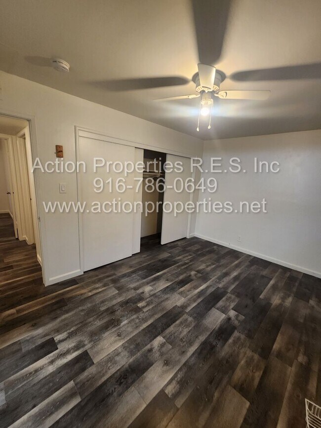 Building Photo - $500.00 Off Move In Special! East Roseville, Sierra Gardens 3 Bedroom, 2 Bathroom, 2 Car Garage, ...