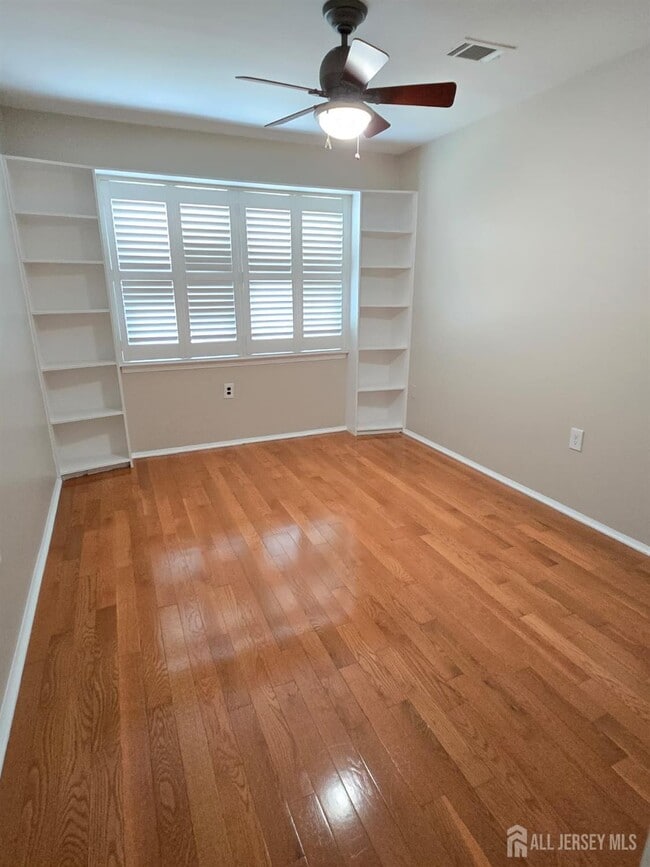 Building Photo - 144 Beverly Hl Ter