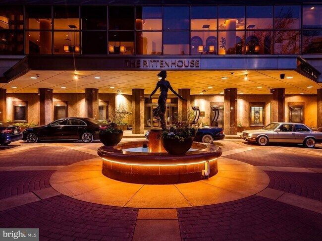 Building Photo - 210 W Rittenhouse Square