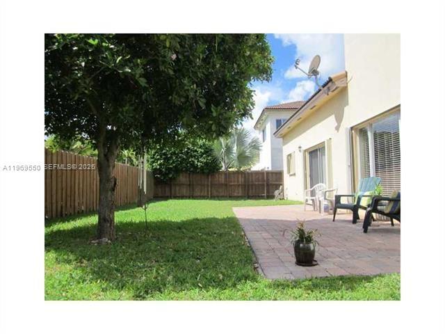 Building Photo - 9468 SW 221st Ln