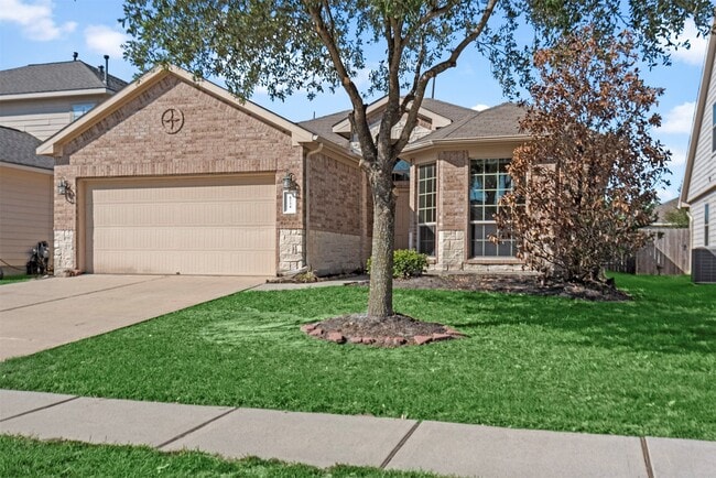Building Photo - 8734 Auburn Mane Dr