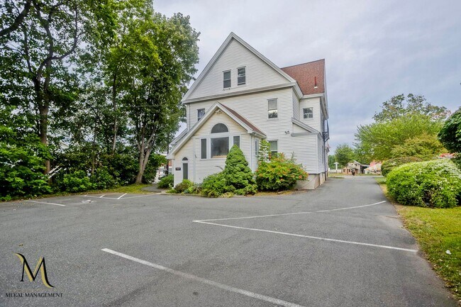 Building Photo - 41-45 Broad St