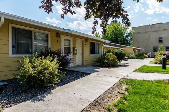 Building Photo - 203 N Storie St