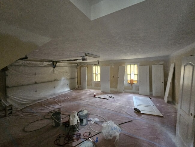 Building Photo - 131 Savannah Ridge