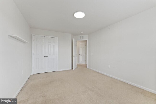 Building Photo - 43518 Stonecliff Terrace