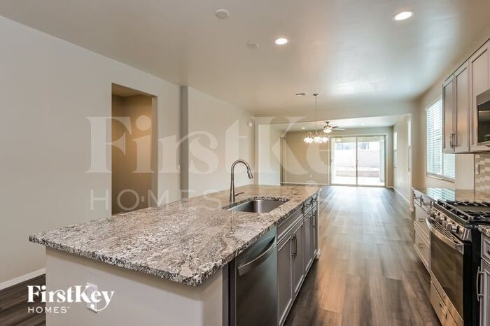 Building Photo - 14216 E Axle Dr