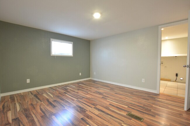 Building Photo - 8406 County Rd 6430