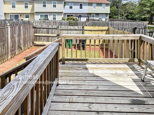 Building Photo - 875 St Michaels Dr