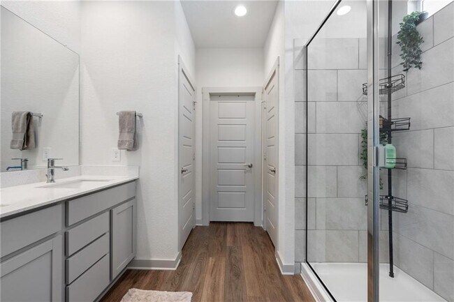 Building Photo - 280 Tequilana Pass