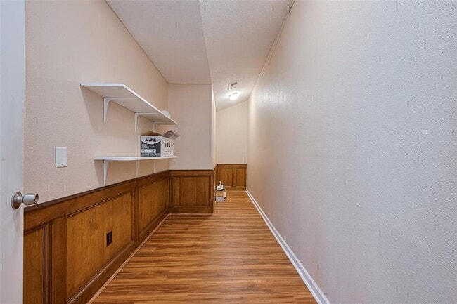 Building Photo - 15827 Beechnut St