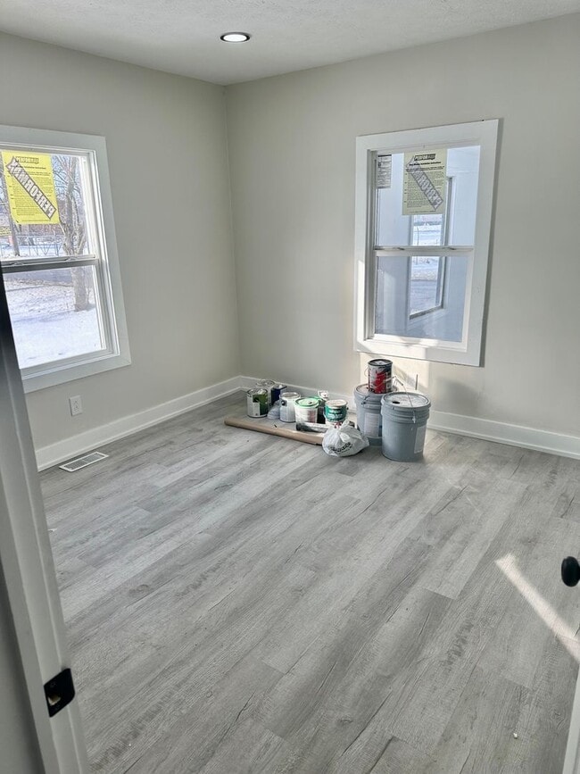 Building Photo - Charming Completely Remodeled Home!