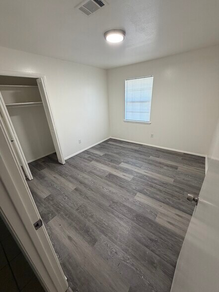 Building Photo - 2065 Camp Wilkes Rd