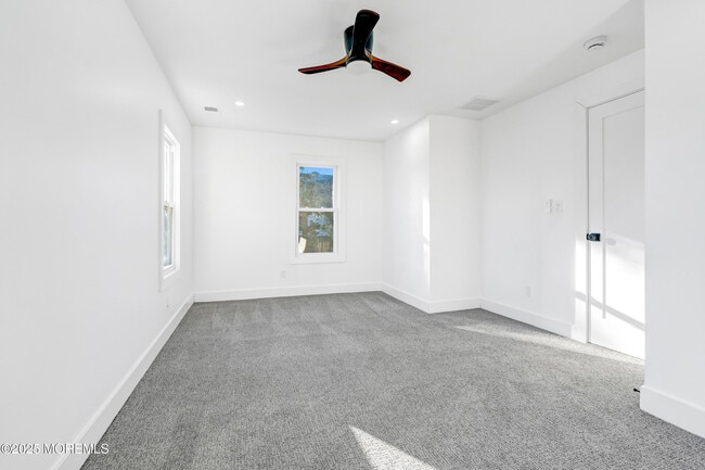 Building Photo - 448 Monmouth Rd