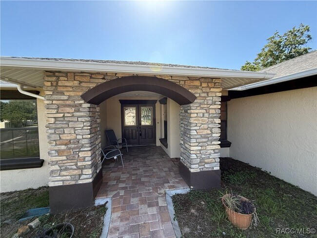 Building Photo - 3632 N Honeylocust Dr