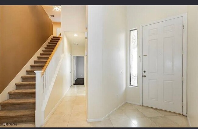 Building Photo - Beautiful 3-Bedroom + Loft Home for Rent in Summerlin!