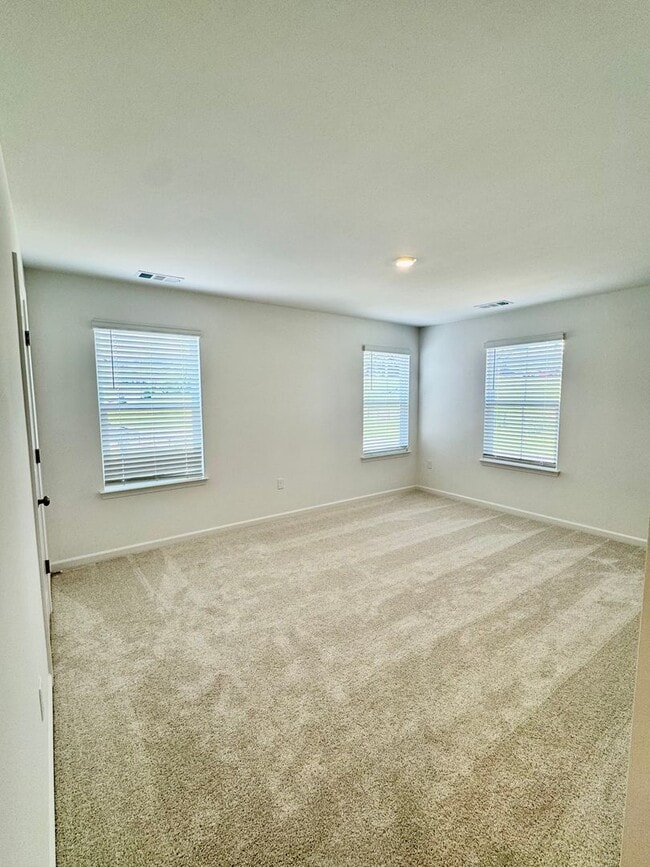 Building Photo - #brandnew, #garage, #3bedsuitesw/private b...