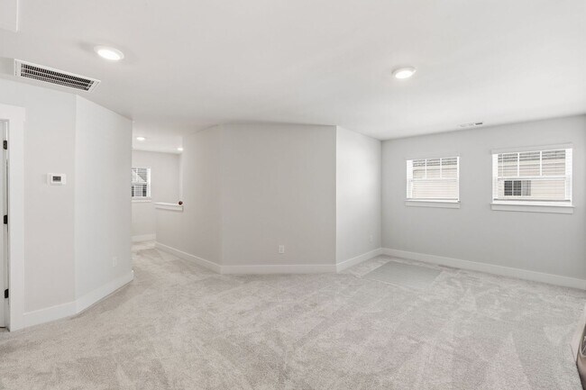 Building Photo - 1615 Chelmsford Ct