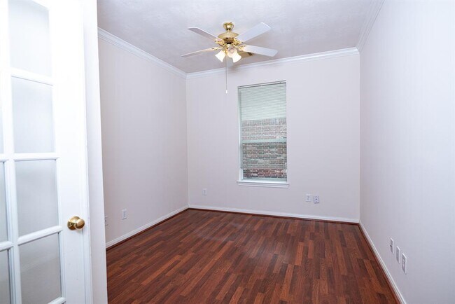 Building Photo - 1626 Maryvale Dr