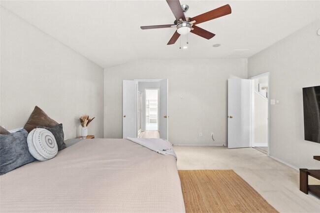 Building Photo - 615 Ashlen Dr