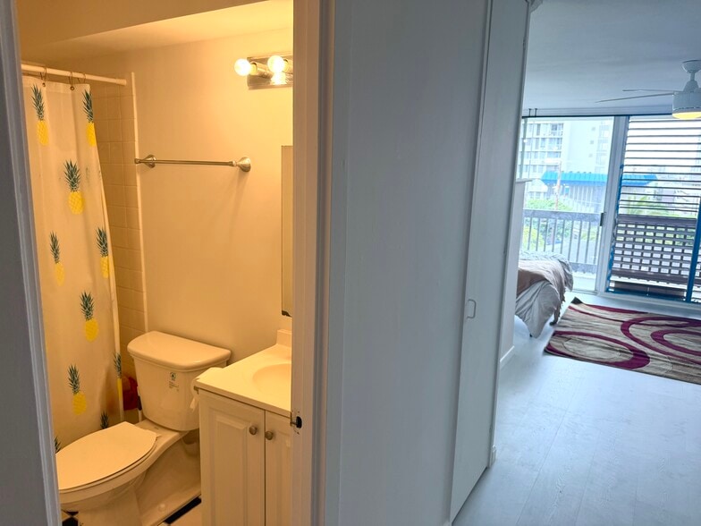 Building Photo - 1524 Pensacola St