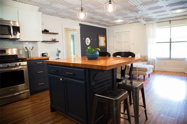 Building Photo - 405 S Colorado St