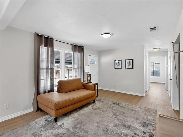 Building Photo - 834 Lindo Dr