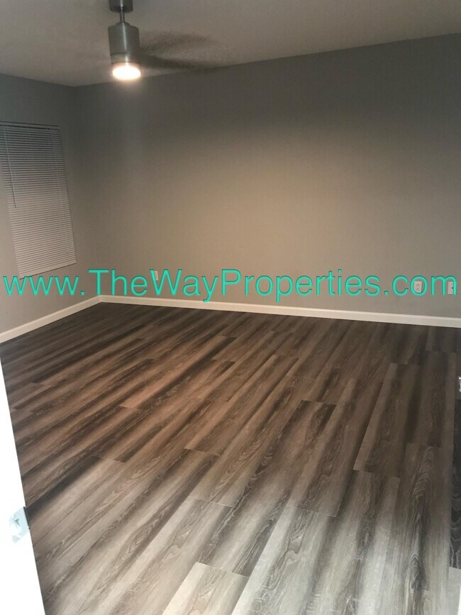 Building Photo - 15074 Rushill Ct