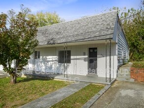 Building Photo - 528 Hack Wilson Way