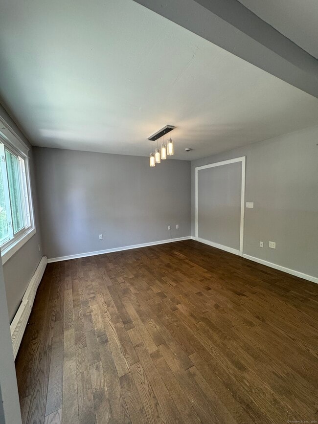 Building Photo - 86 Dorman St