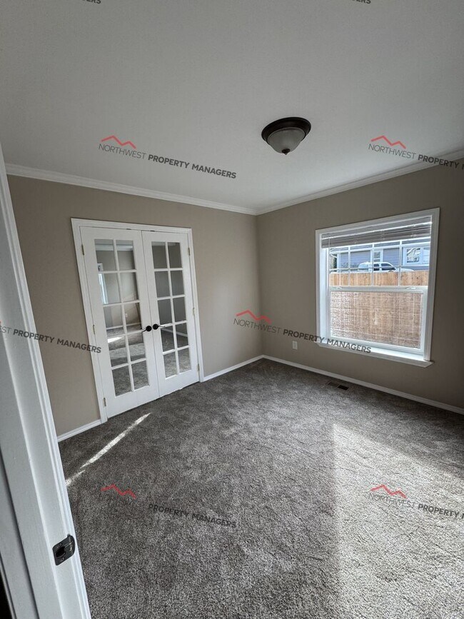 Building Photo - STATUS: *RENTED*  - R100  $2295