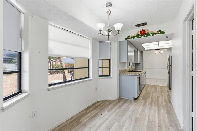 Building Photo - 7284 Sea Mist Dr