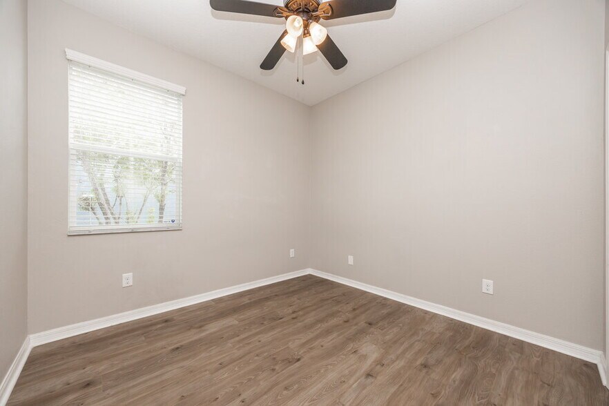 Building Photo - 21018 Picket Fence Ct